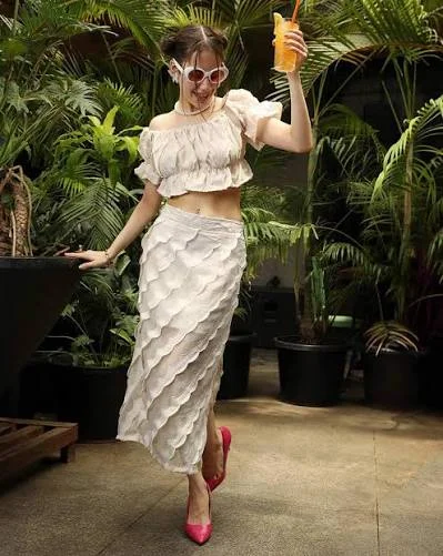 Fashion inspiration trendy women's clothing